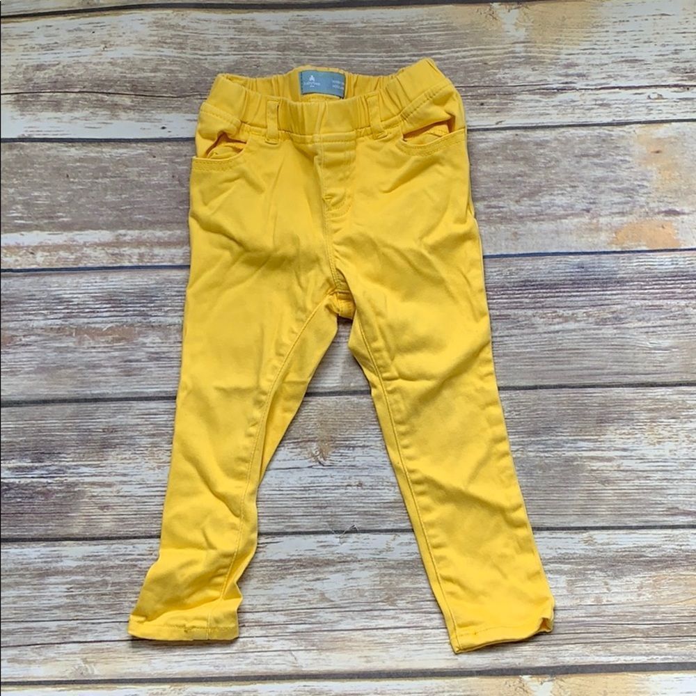 Baby
Gap Yellow Jeggings 